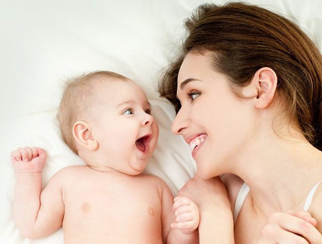mẹ và bé sẽ có những giây phút hạnh phúc nếu biết cách điều trị tắc sữa hiệu quả 