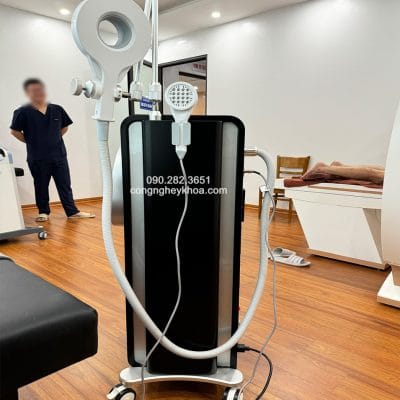 Máy từ trường siêu dẫn PM-ST5 NEO quang phổ cận hồng ngoại (NIRS) tại phòng khám Thái Nguyên