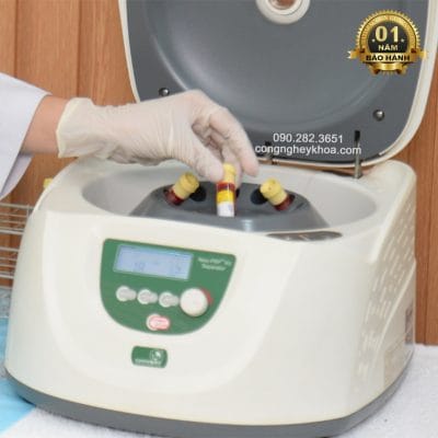 Huyết Tương Giàu Tiểu cầu PRP đang được tiến hành tách chiết