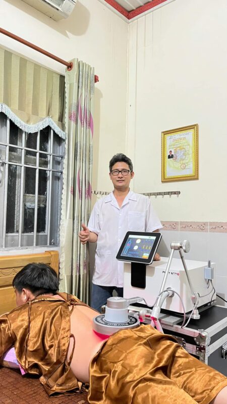 sử dụng máy từ trường siêu dẫn kết hợp laser