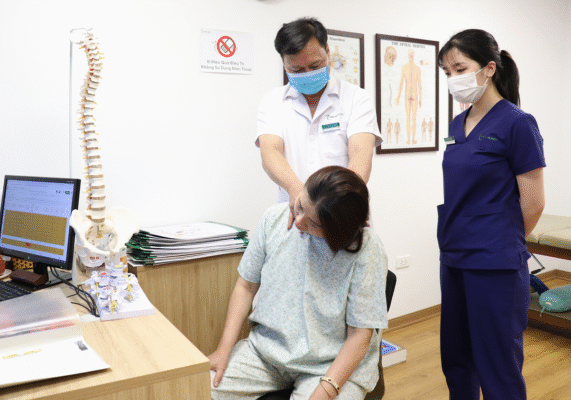 khám cột sống cổ